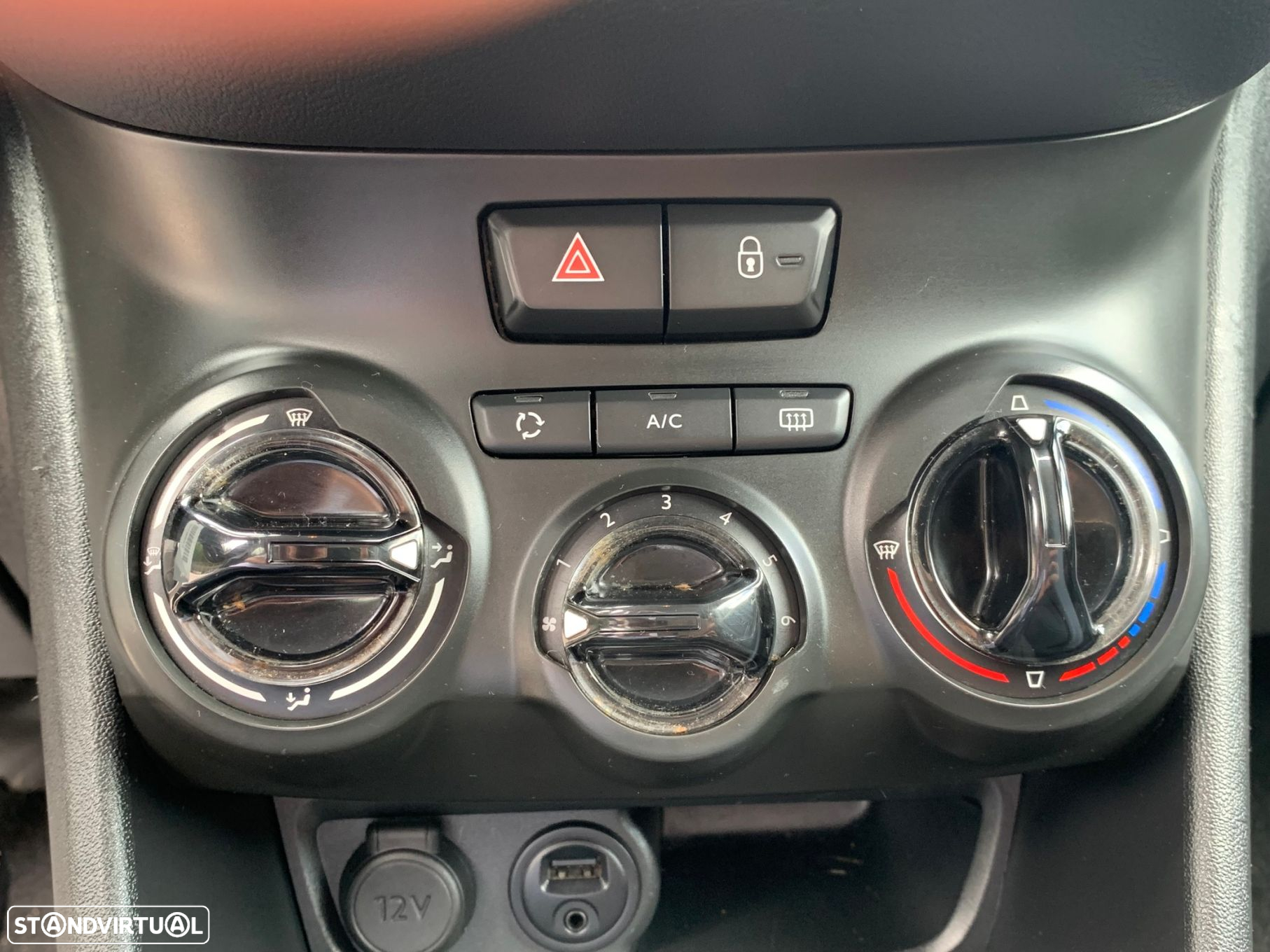 Peugeot 208 1.6 BlueHDi Allure - 25