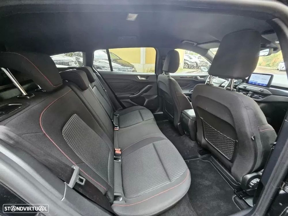 Ford Focus SW 1.0 EcoBoost MHEV ST-Line X - 15