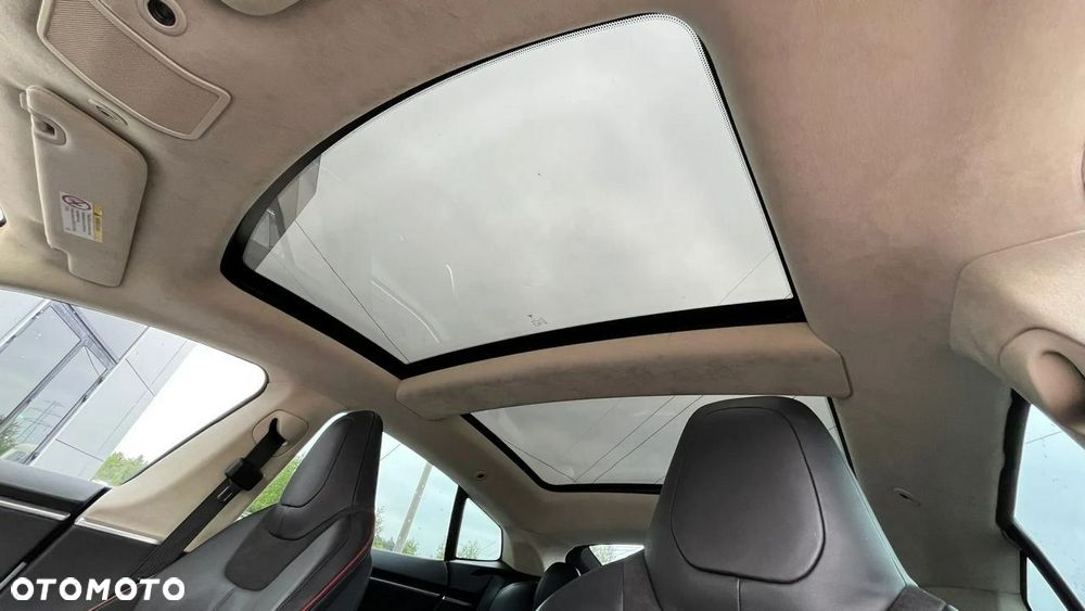 Tesla Model S D - 19