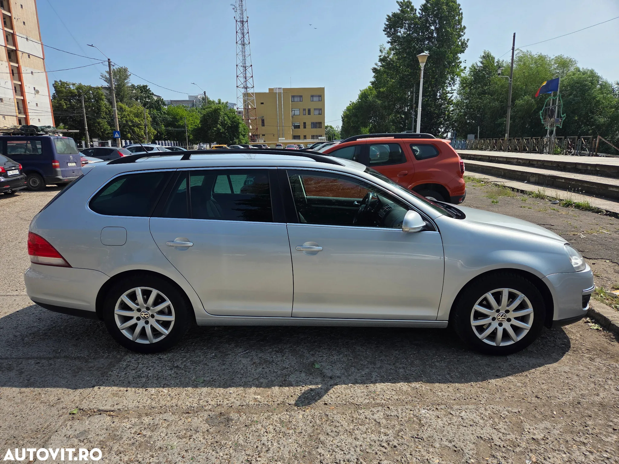Volkswagen Golf Variant 1.4 TSI Comfortline DSG - 4