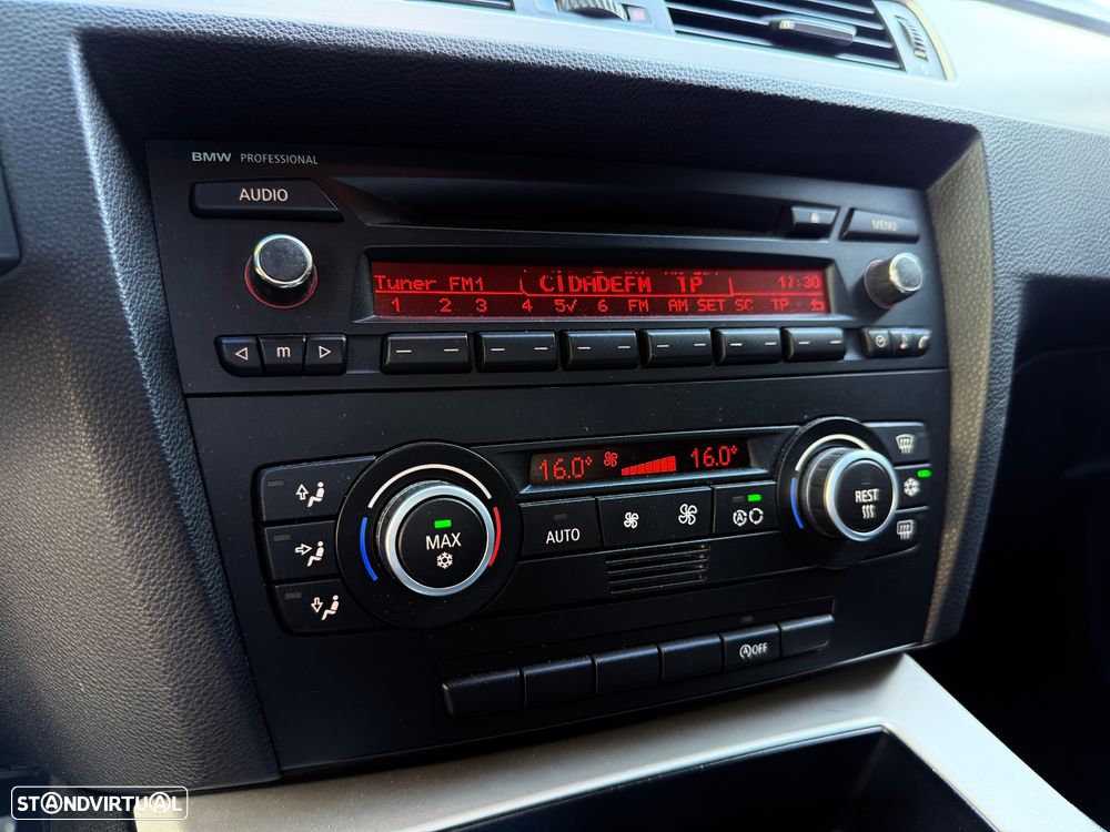 BMW 318 d LifeStyle - 17