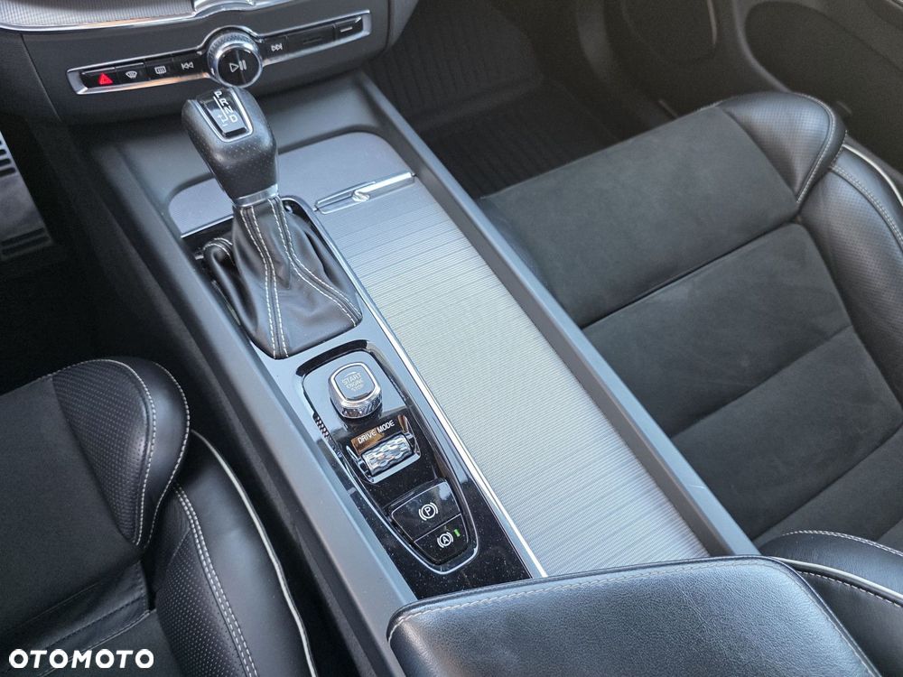 Volvo XC 60 - 28