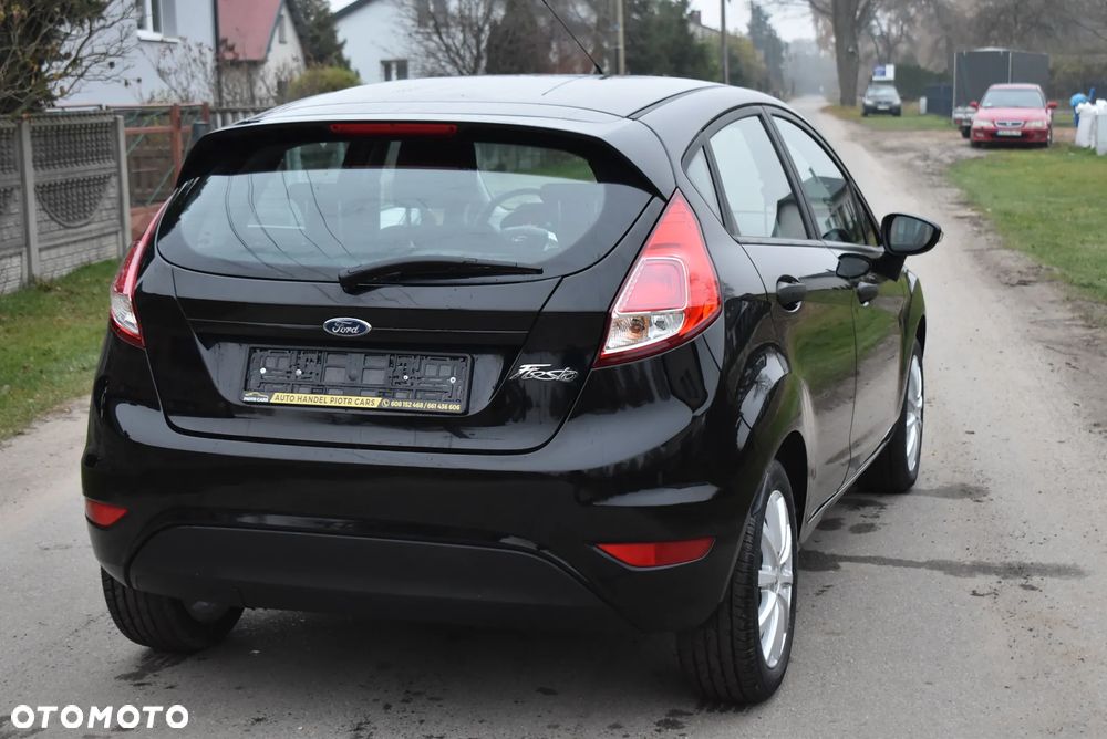 Ford Fiesta - 10