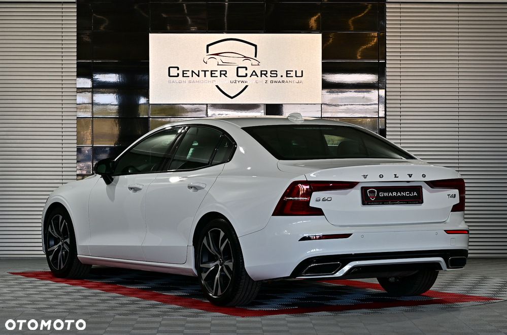 Volvo S60 T4 R-Design - 5