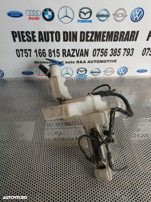 Bidonas Lichid Parbriz VW Passat B6 An 2005/2010 Livram Oriunde Bidonas Lichid Parbriz VW Passat B6 - 2
