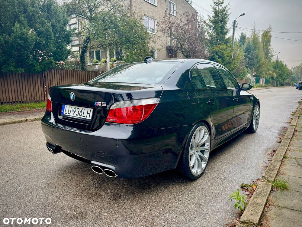 BMW M5 - 12