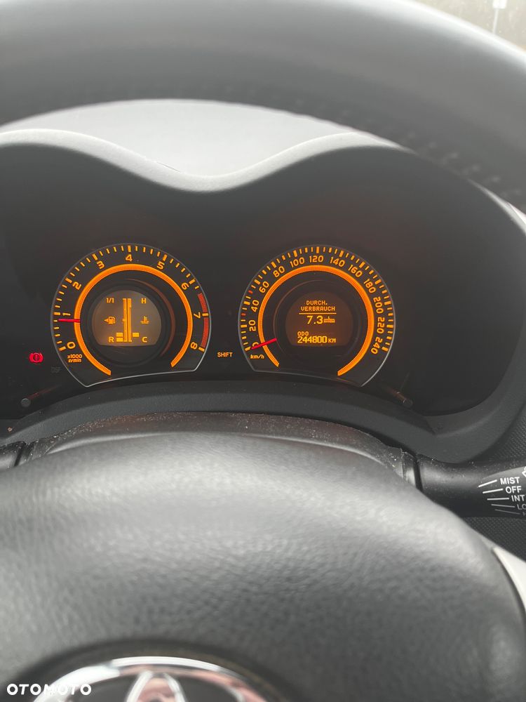 Toyota Auris 1.4 VVT-i - 9