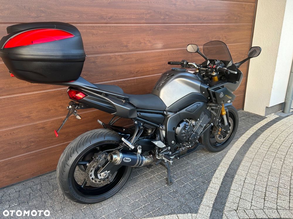 Yamaha FZ8 - 7