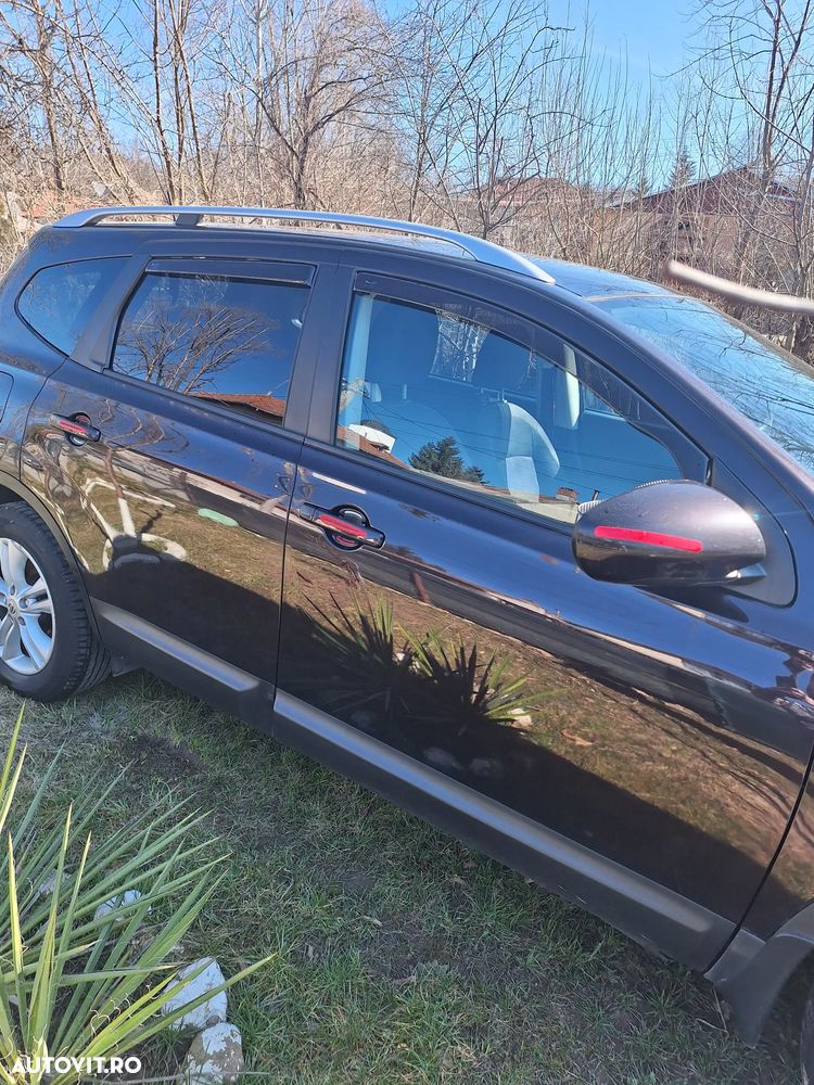 Nissan Qashqai+2 - 6