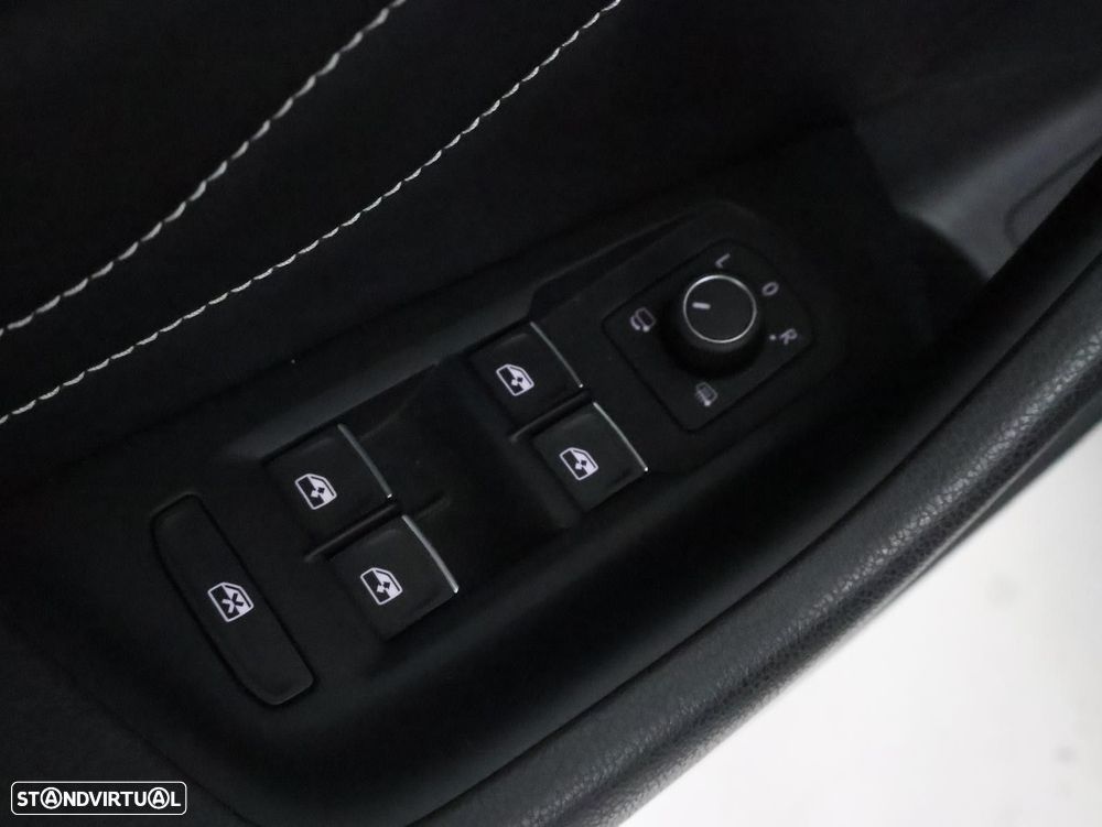 VW Arteon Shooting Brake 2.0 TDI Elegance DSG - 12