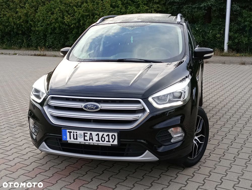 Ford Kuga 1.5 EcoBoost 2x4 Titanium - 38