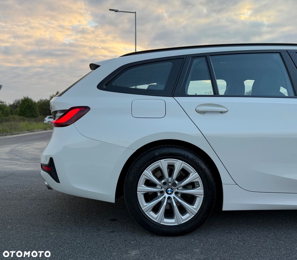 BMW Seria 3 320d MHEV Sport Line - 18