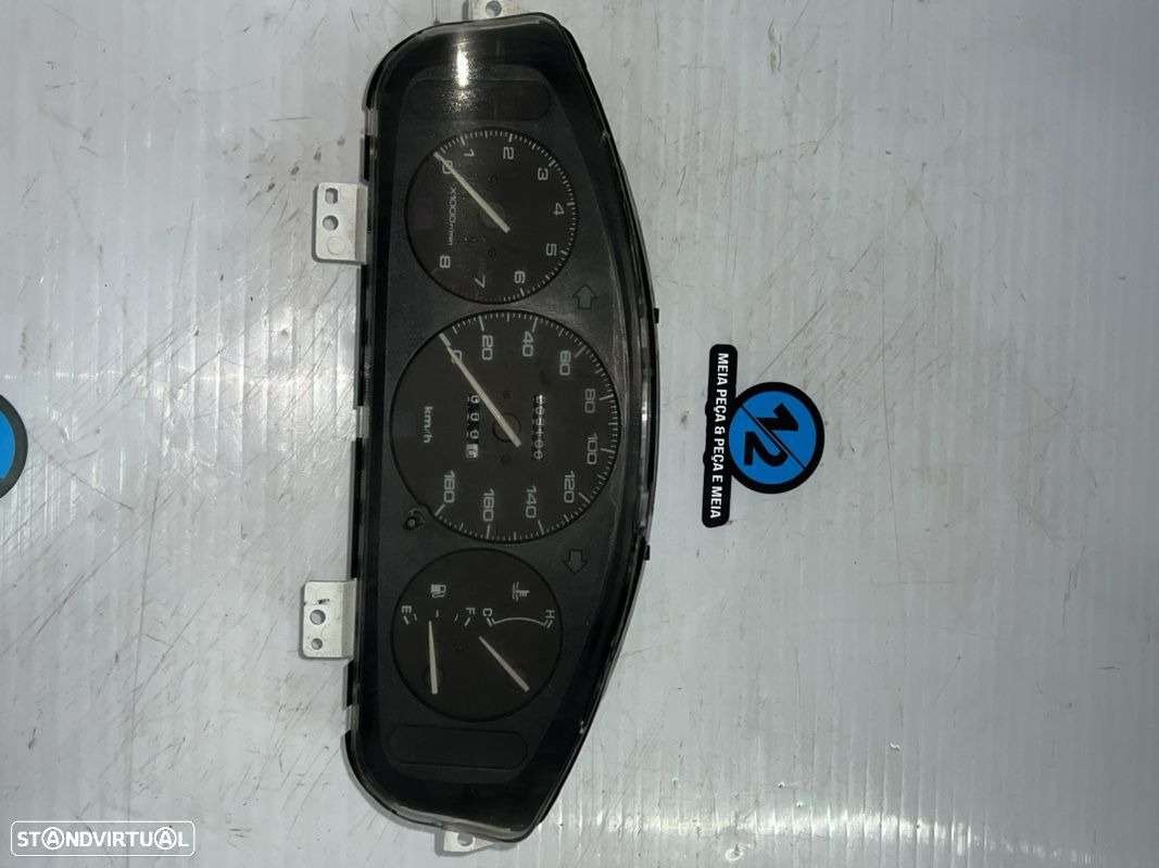 Quadrante Mazda Demio 1998 - 1