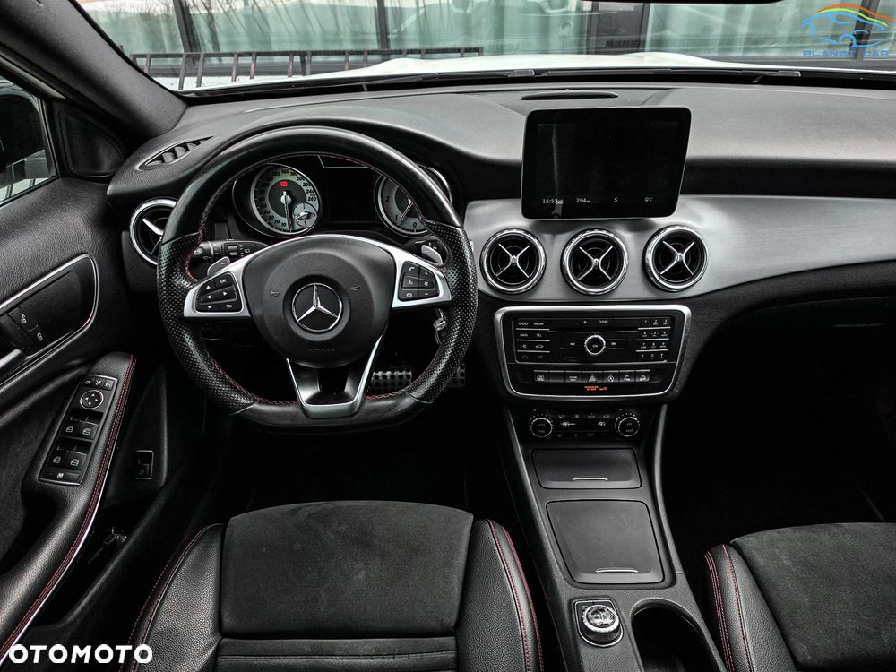 Mercedes-Benz GLA 220 d 4Matic 7G-DCT AMG Line - 22