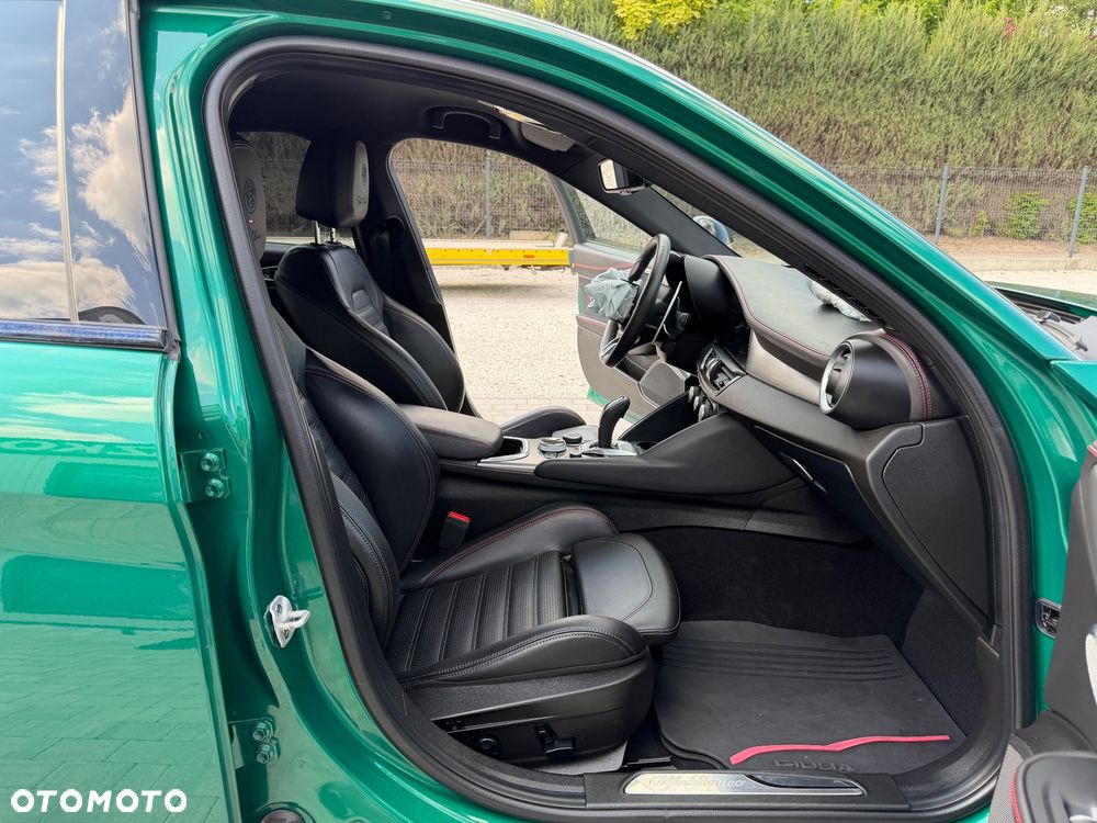 Alfa Romeo Giulia 2.0 Turbo Tributo Italiano Q4 - 36