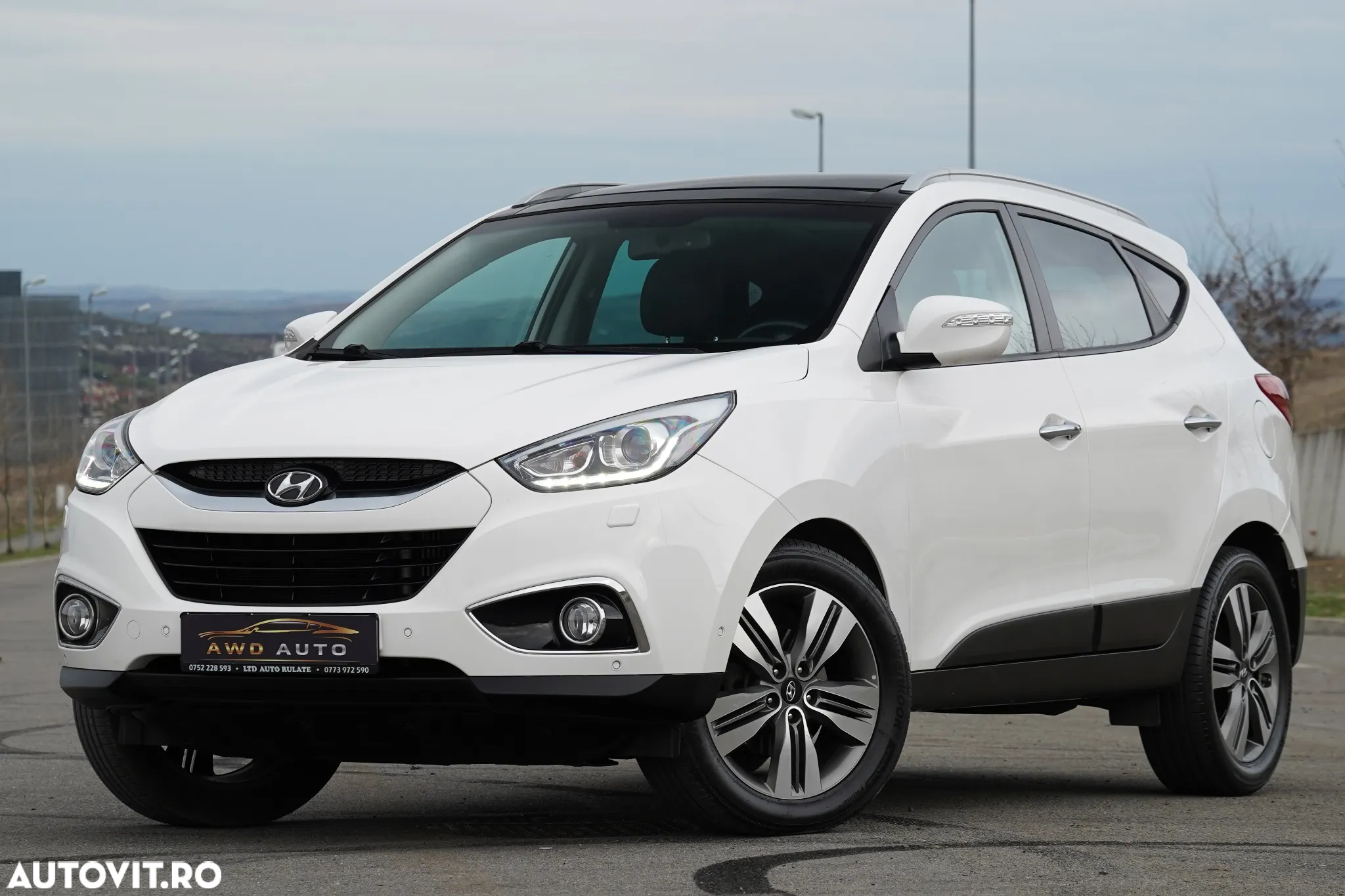 Hyundai ix35 2.0 CRDI 4WD Premium - 3