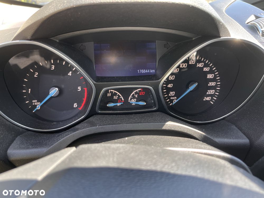 Ford Kuga - 4