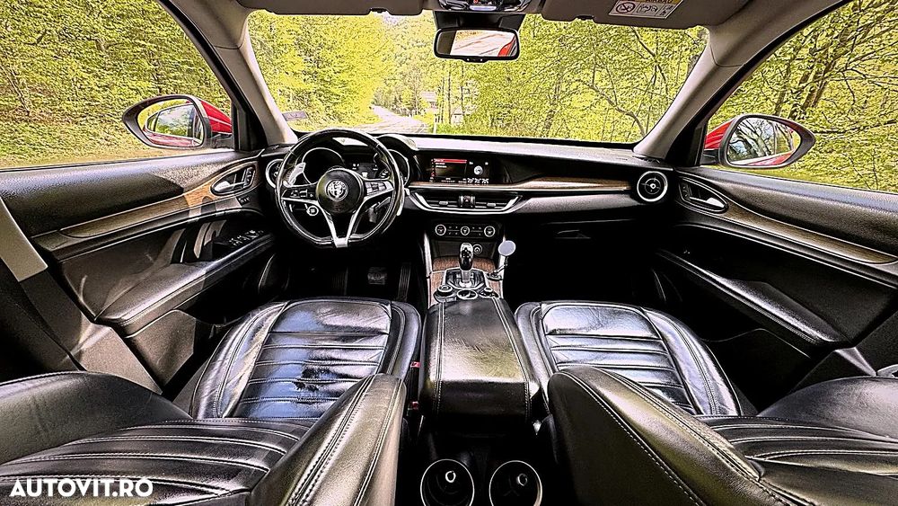 Alfa Romeo Stelvio 2.0 Turbo AWD AT8 Veloce - 8