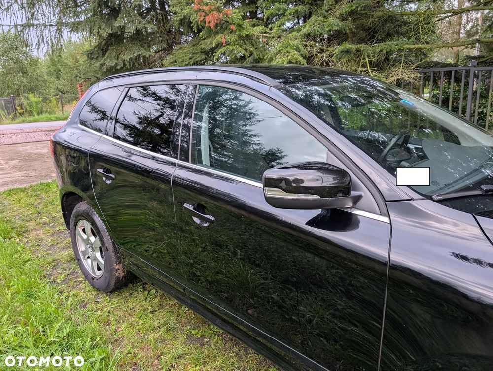 Volvo XC 60 D4 Momentum - 4