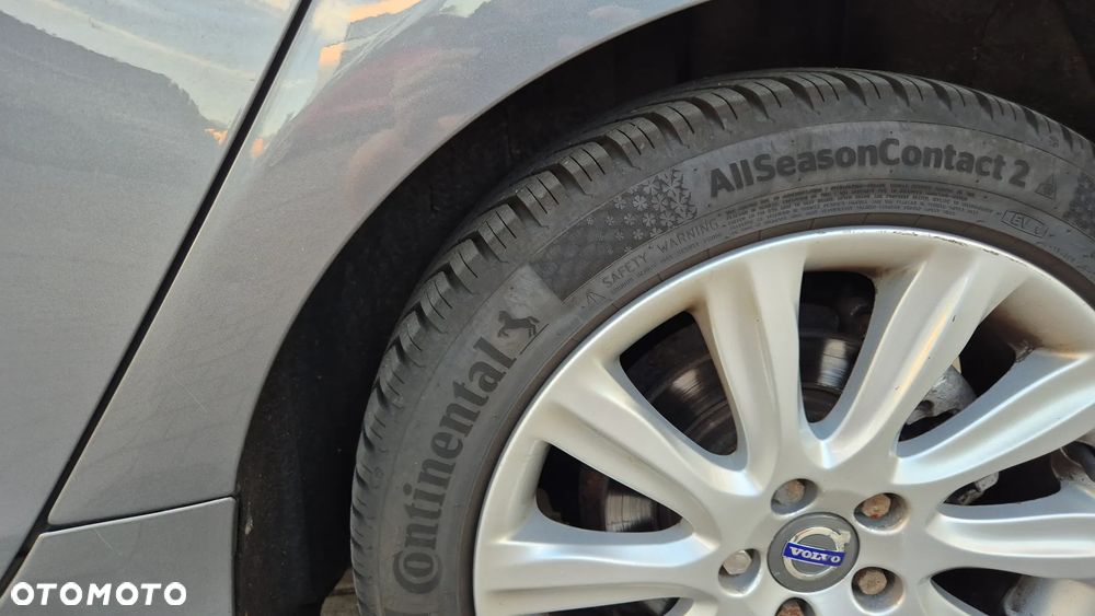 Volvo V40 T3 Drive-E Momentum - 33
