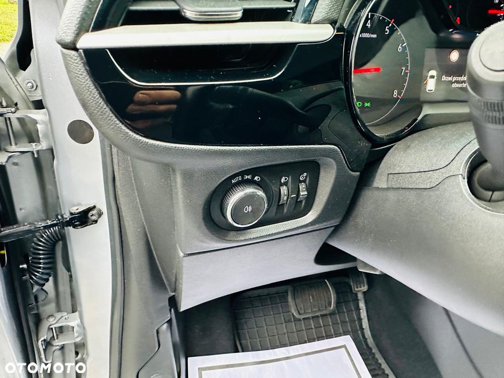 Opel Corsa 1.2 Direct Injection Turbo Automatik - 9