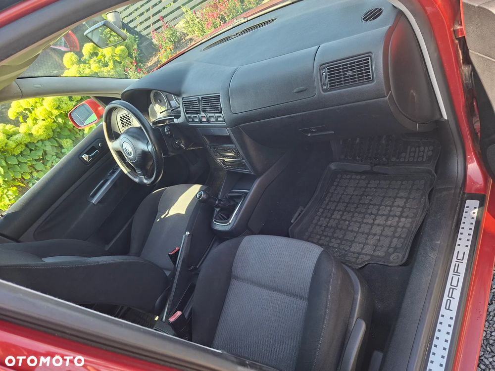 Volkswagen Golf - 20