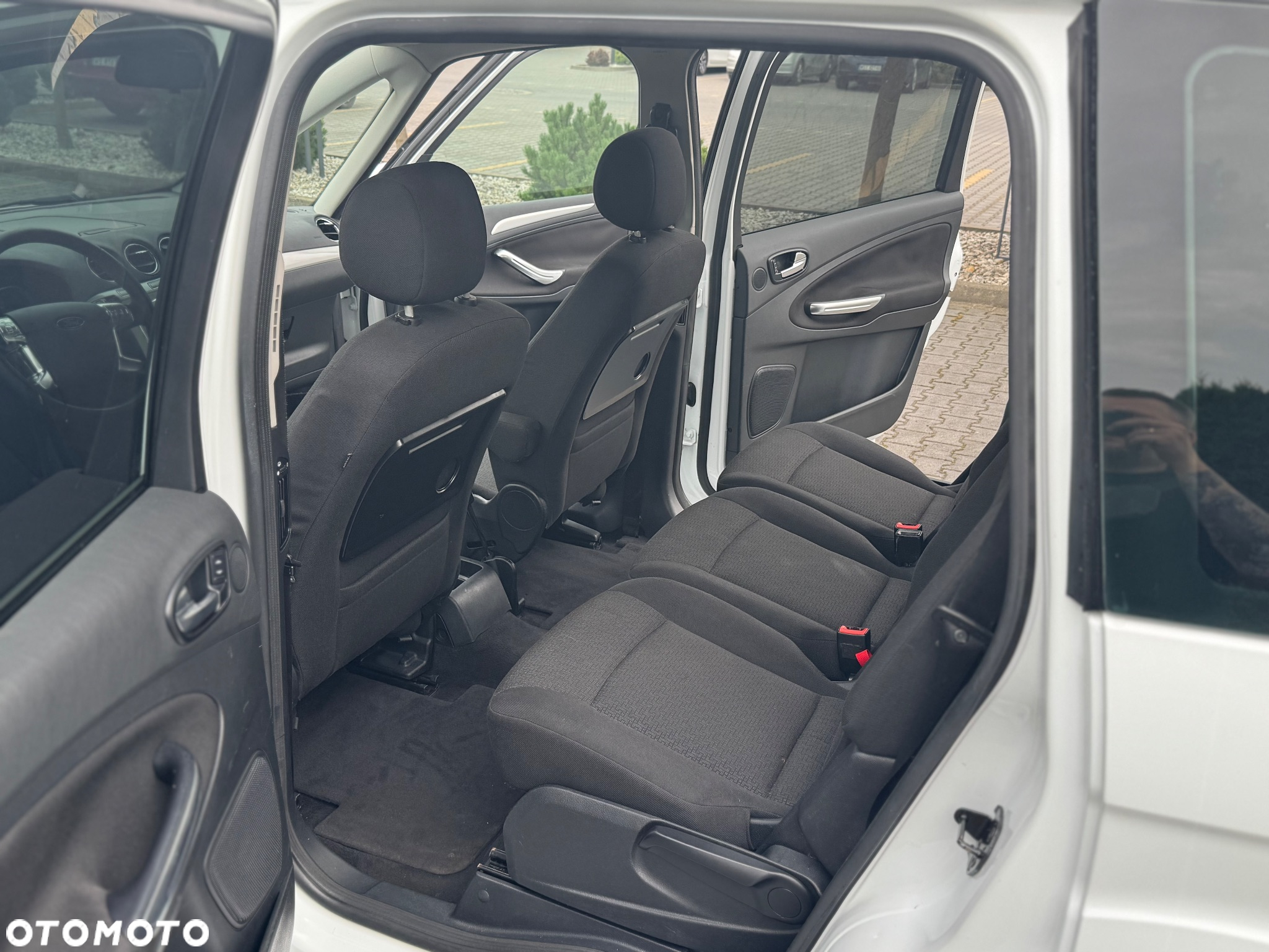 Ford Galaxy 2.0 Concept - 14