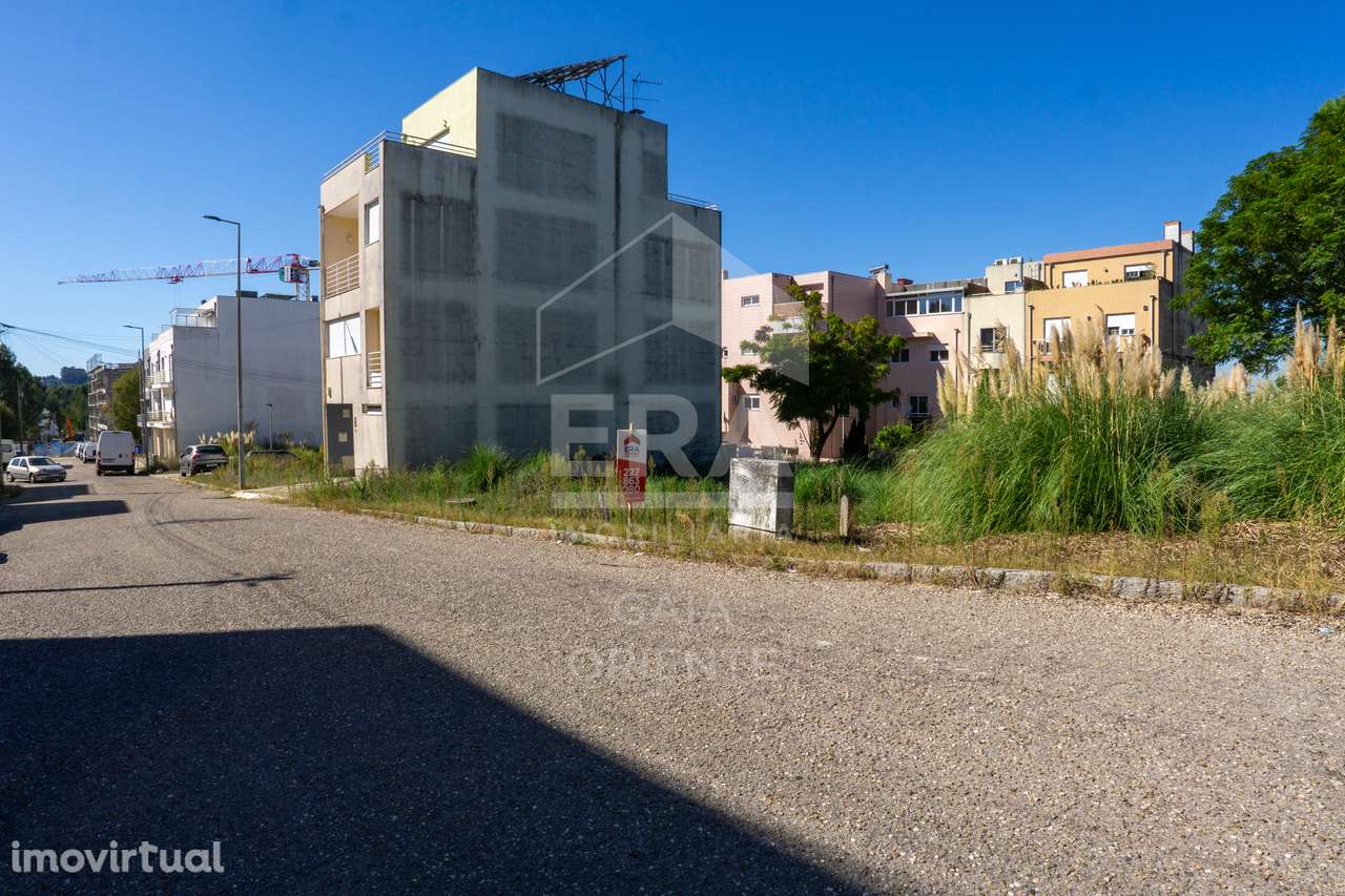 Lote Para Moradia em Pedroso - Grande imagem: 2/9