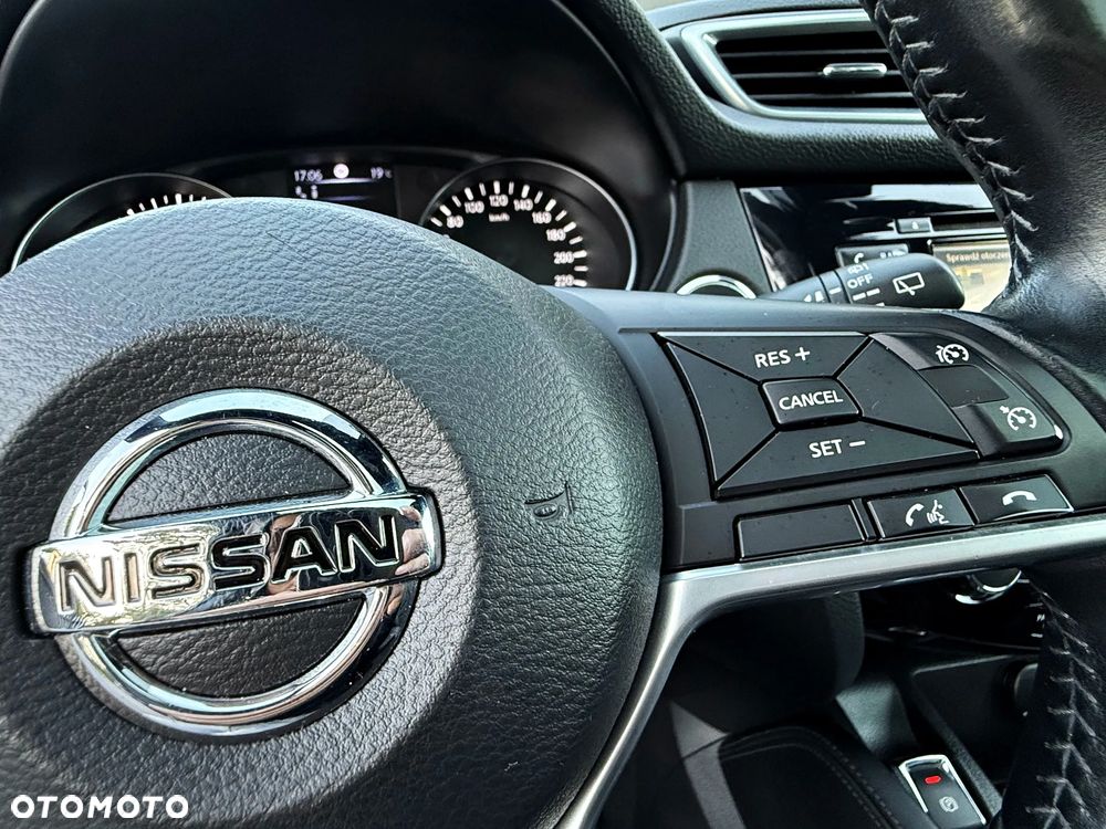 Nissan Qashqai 1.2 DIG-T Xtronic TEKNA+ - 38