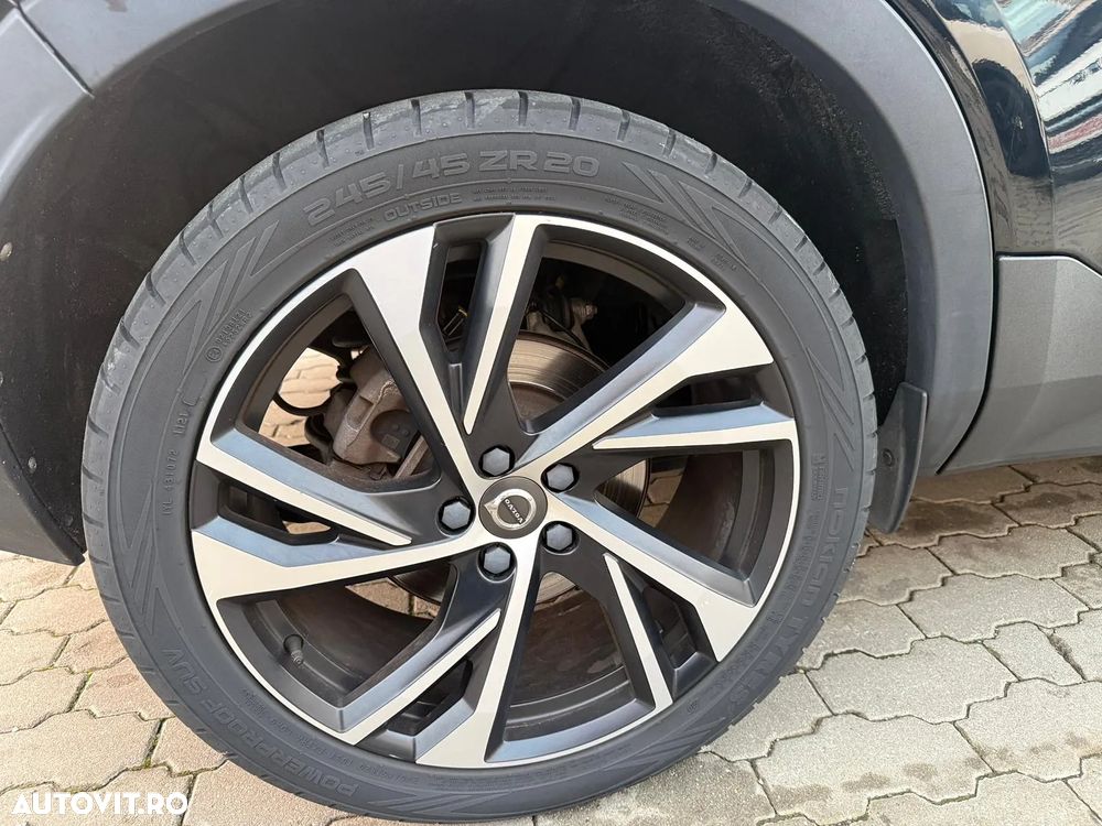 Volvo XC 40 D4 AWD R-Design - 21