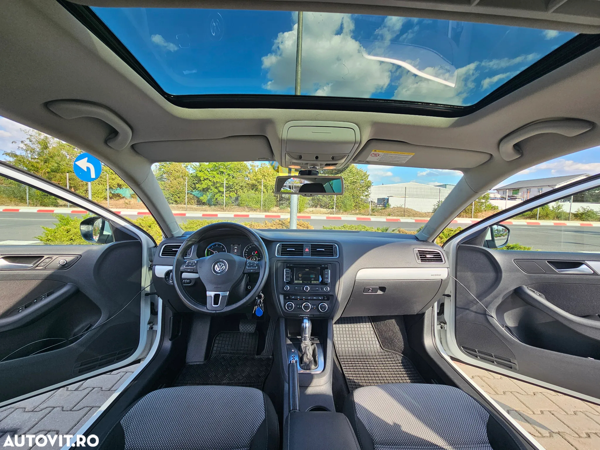 Volkswagen Jetta 1.4 Hybrid DSG Highline - 9
