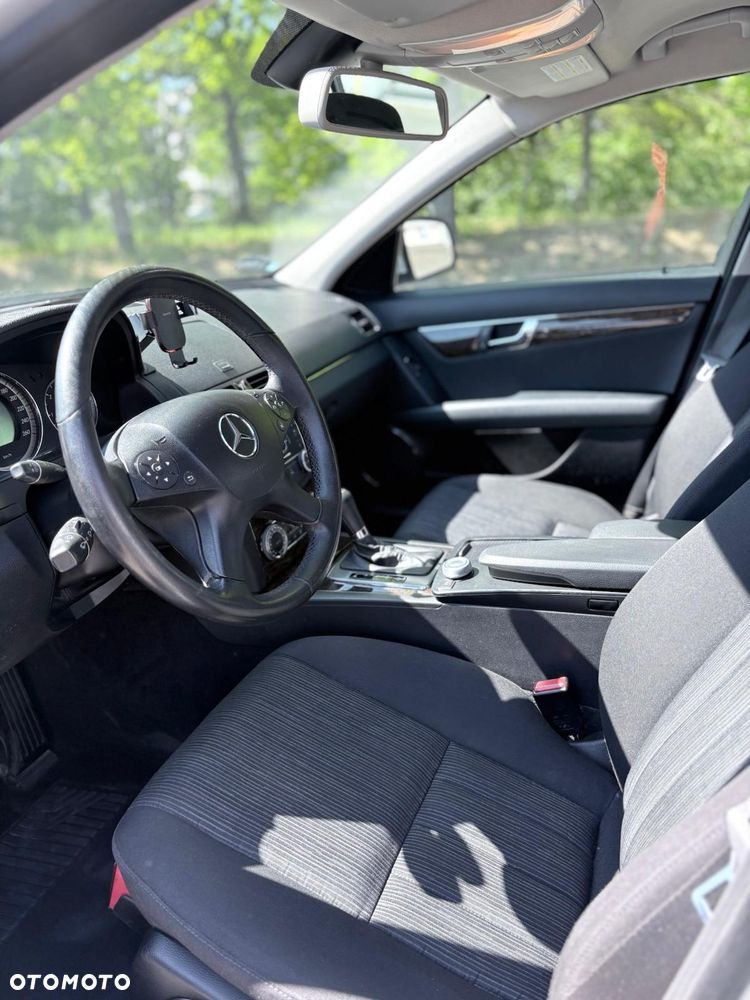Mercedes-Benz Klasa C 220 CDI DPF Automatik Elegance - 12