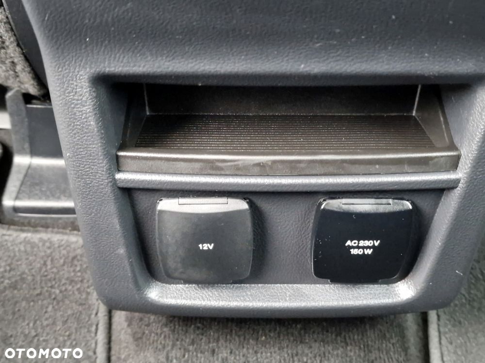 Ford S-Max 2.0 EcoBlue Titanium - 27