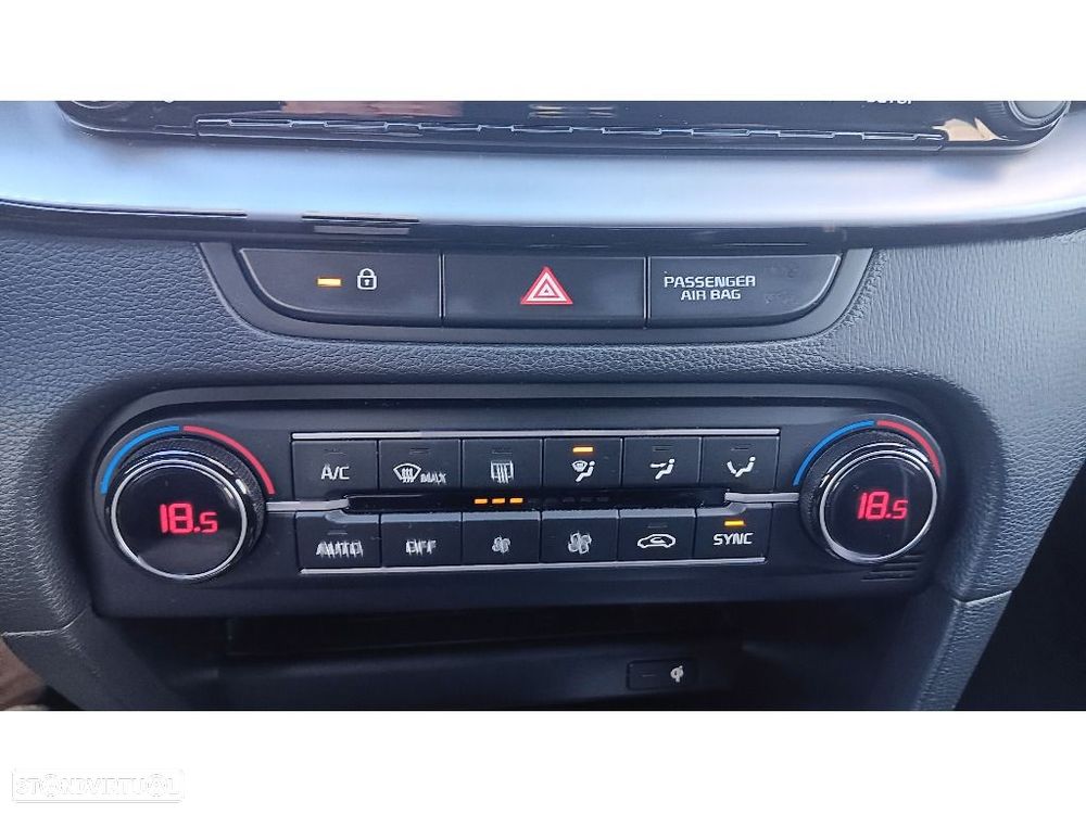 Kia Ceed SW 1.0 T-GDI Sport - 26