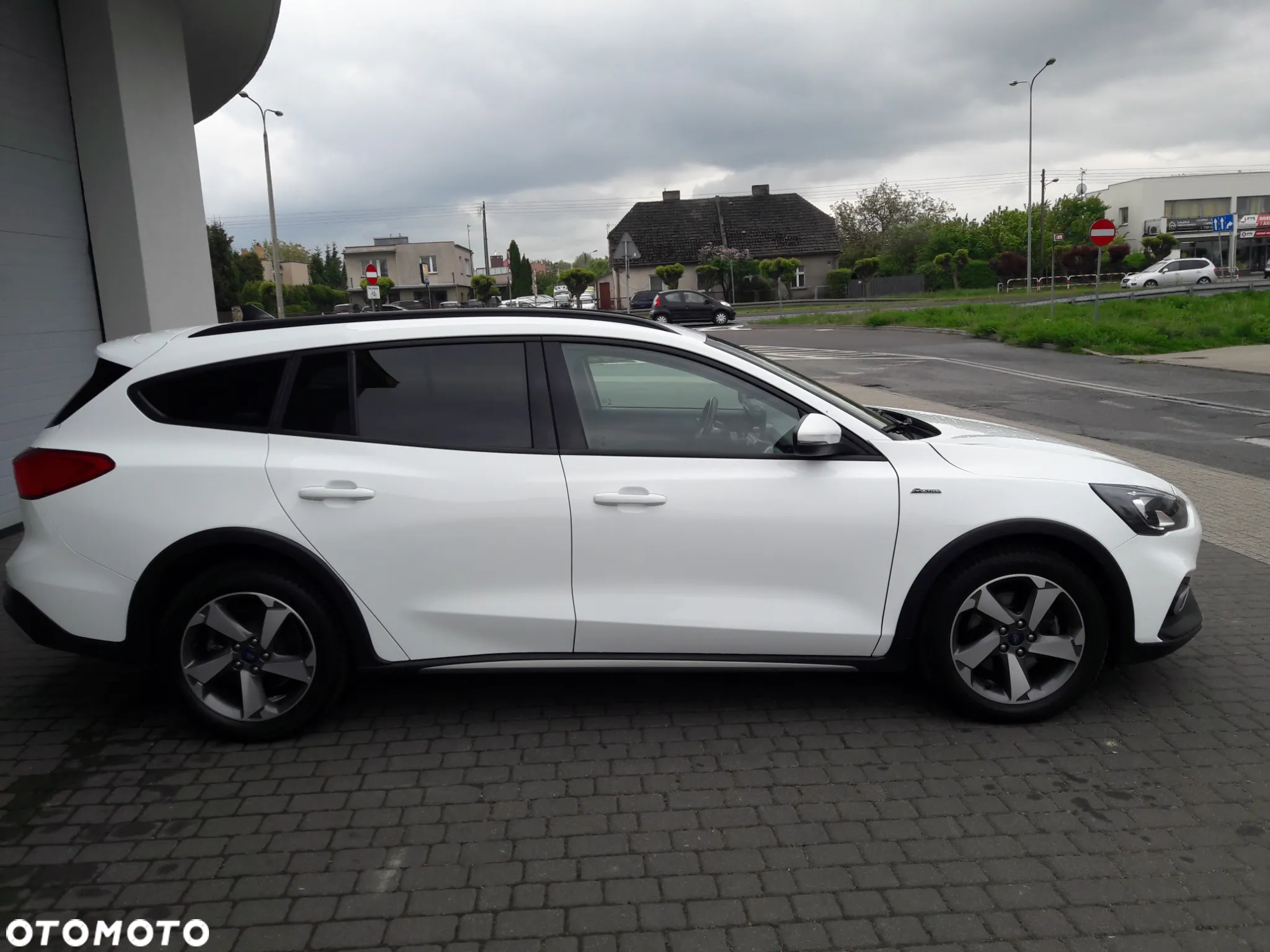 Ford Focus Turnier 1.5 EcoBlue Start-Stopp-System ACTIVE X - 32