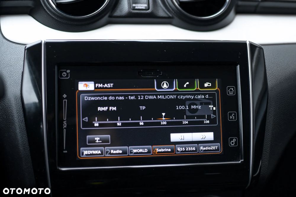 Suzuki Swift 1.2 SHVS Premium Plus - 10