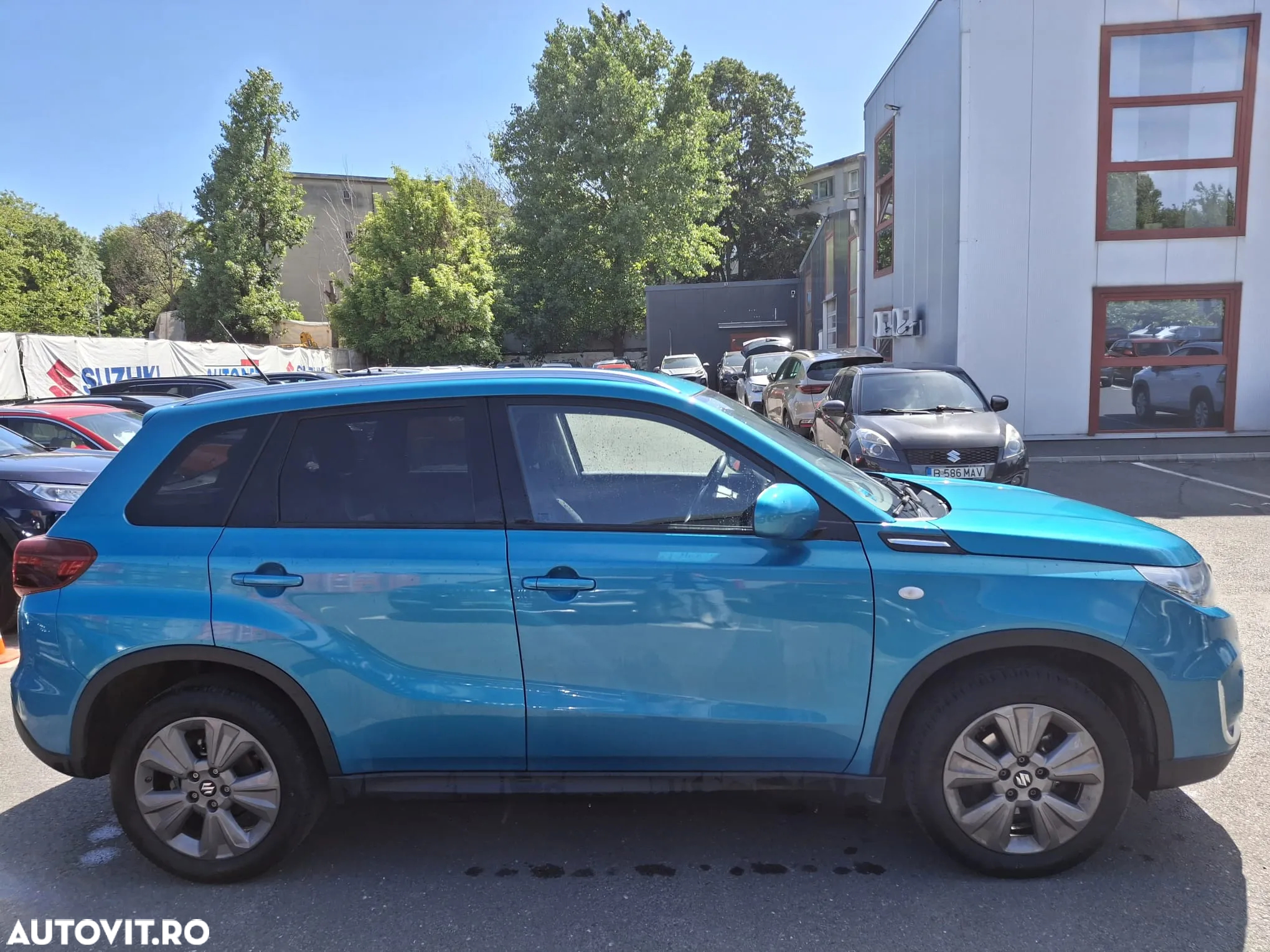 Suzuki Vitara 1.4 Boosterjet AllGrip MHEV Passion - 3