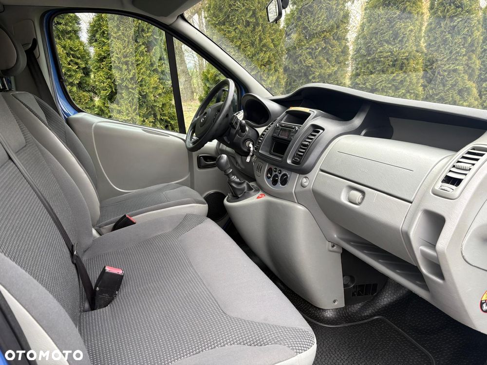 Opel Vivaro - 10