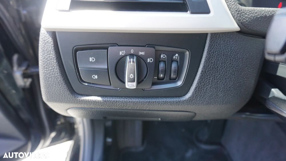 BMW Seria 3 318d Aut. Blue Performance - 18