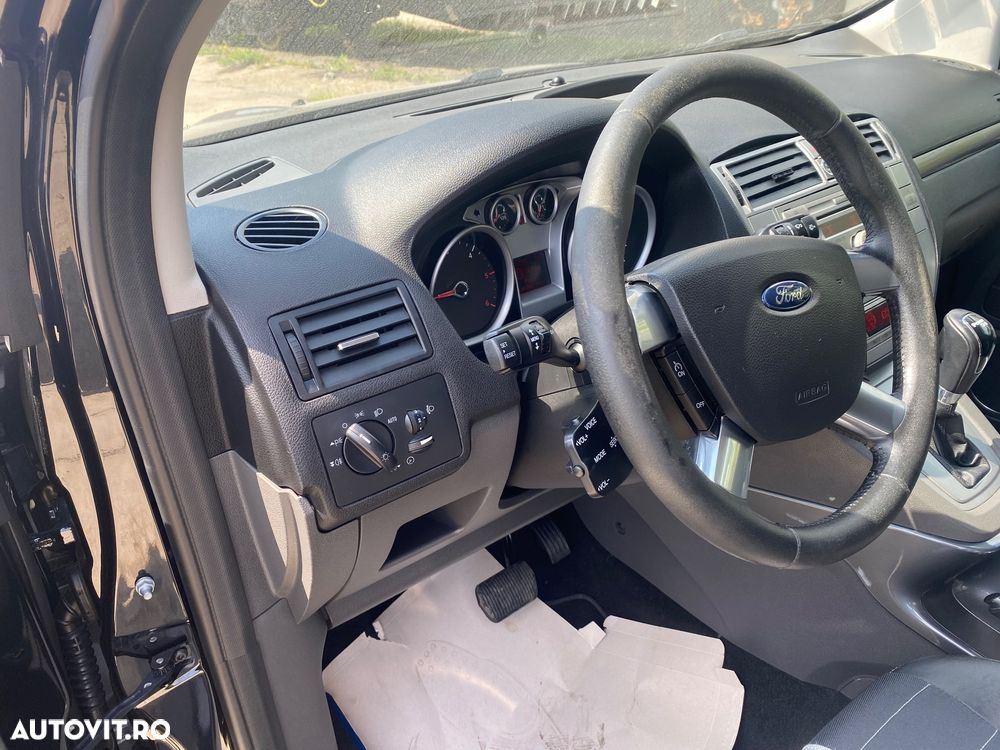 Ford Kuga 2.0 TDCi 4WD Powershift Titanium - 10