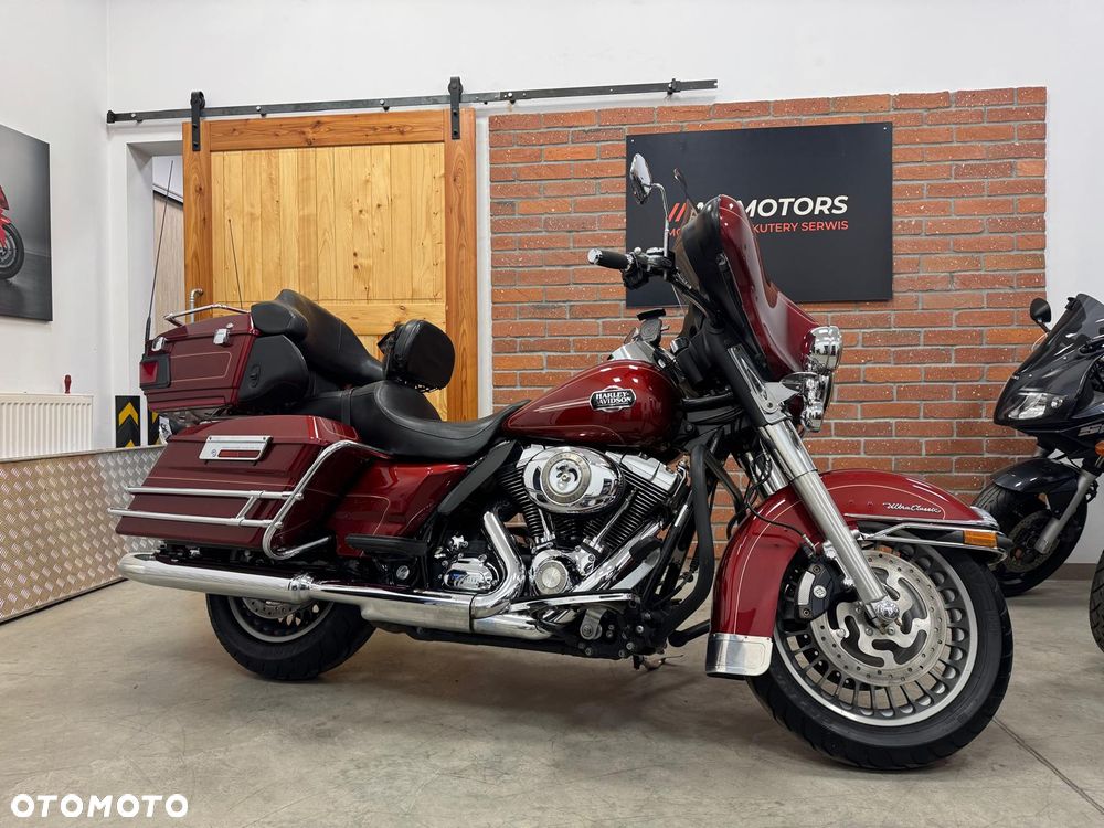 Harley-Davidson FLHTCU Ultra - 1