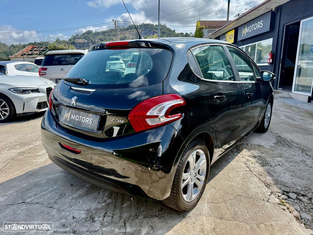 Peugeot 208 1.2 PureTech Style - 25