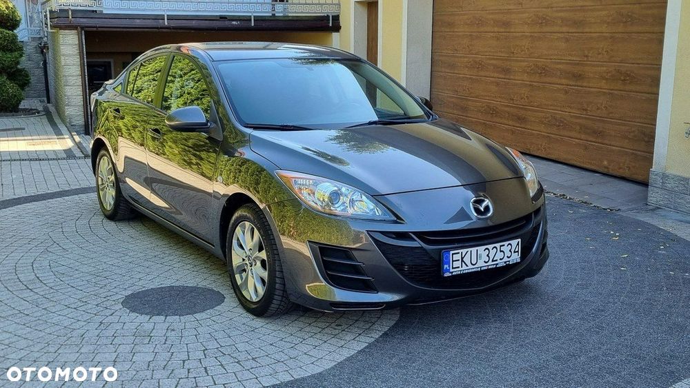 Mazda 3 - 8