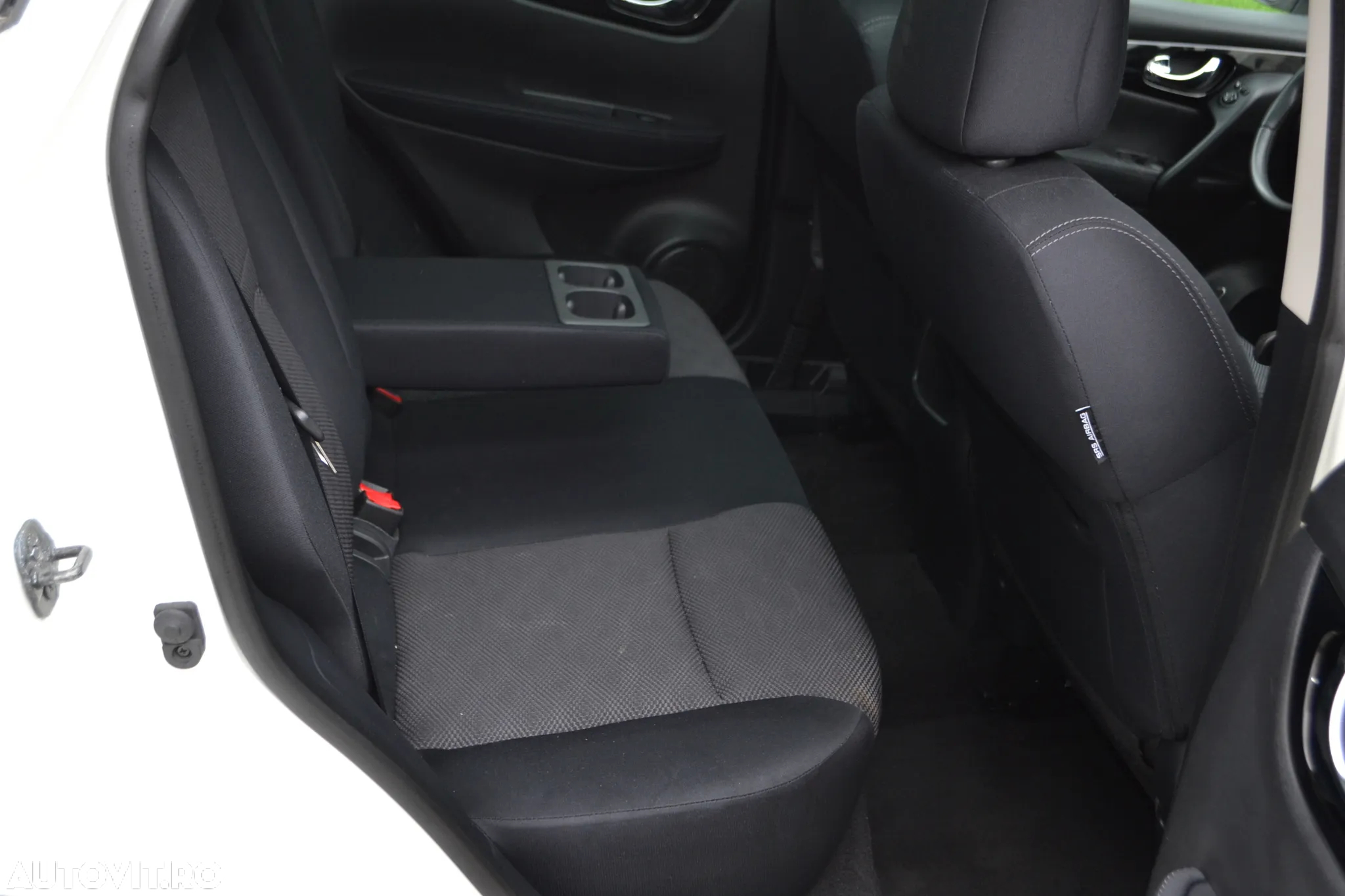 Nissan Qashqai 1.5 DCI TEKNA - 8