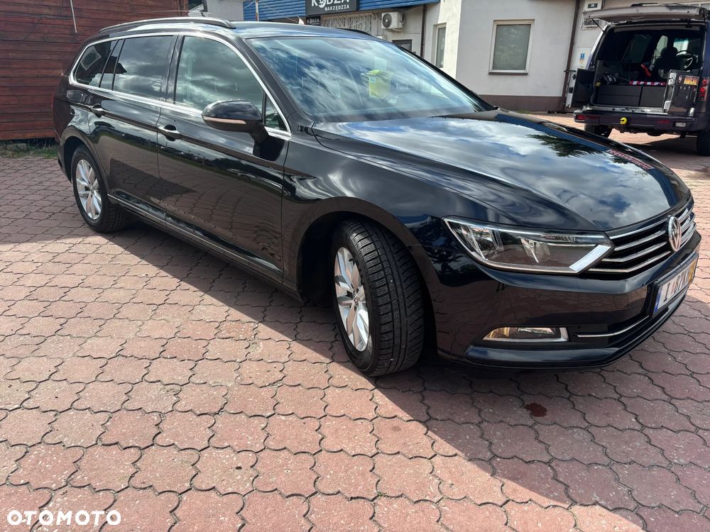 Volkswagen Passat 2.0 TDI SCR Business - 4