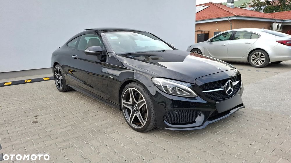 Mercedes-Benz Klasa C 300 9G-TRONIC - 8