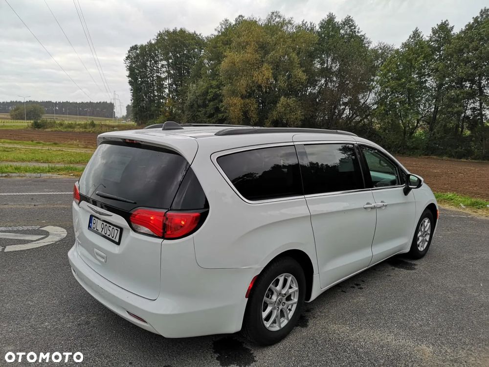 Chrysler Pacifica - 6