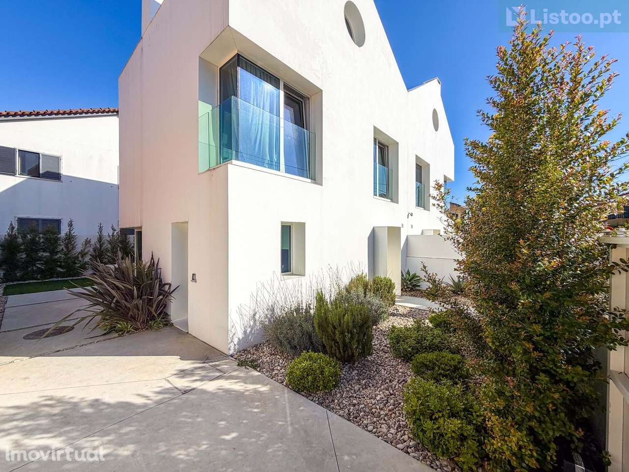 Moradia T3 incrível, construção nova,  em Caxias - Grande imagem: 4/19