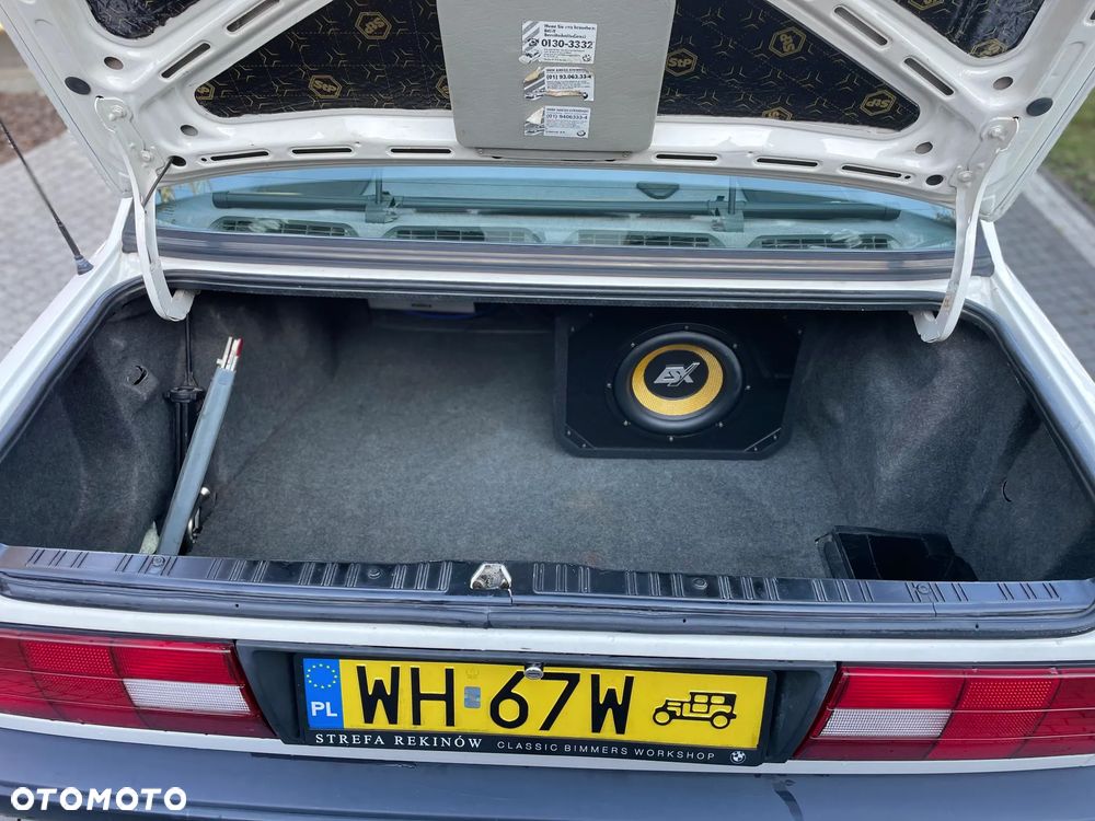 BMW Seria 3 316i - 24