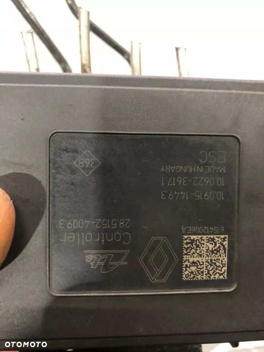 TRAFIC III POMPA STErownik abs 476607609r - 2